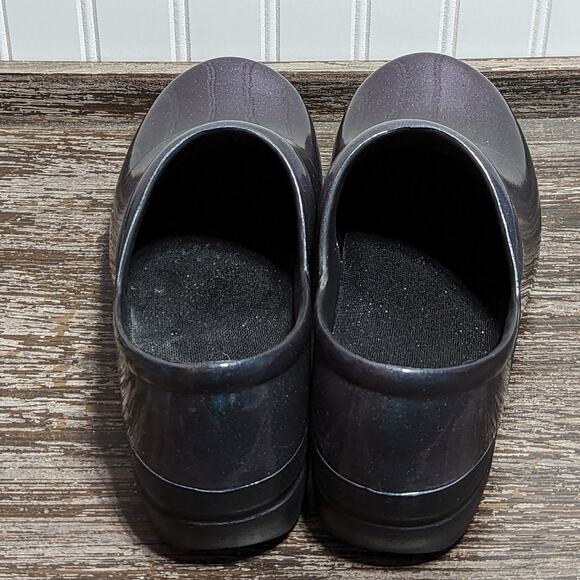 Anywear Women's Multicolor Nursing Slip Resistant Comfort Clogs Size 11 - Picture 4 of 6